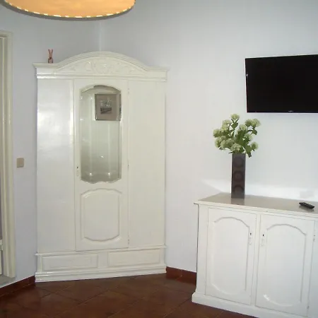 Quartos Madeira Guest house Nazare
