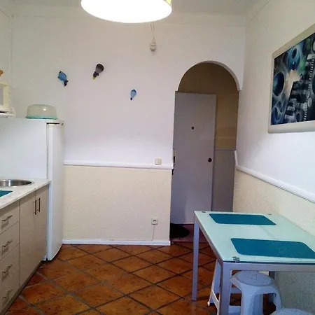 Guest house Quartos Madeira Nazare
